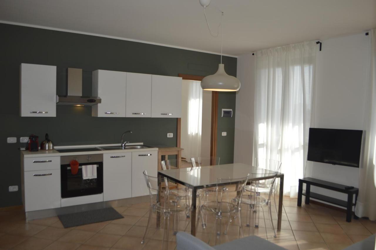 V12 Apartments - Trecate Exterior photo