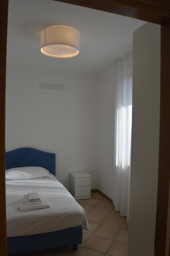 V12 Apartments - Trecate Exterior photo